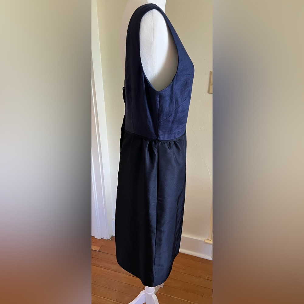 J. Crew Collection Navy and Black Dress Sleeveless Silk, Linen, Cotton Size 12 - Picture 4 of 13